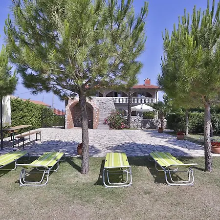 Bed & Breakfast Casa Oasa -accommodation, Pizzeria & Bar 3*