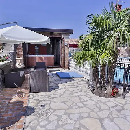 Casa Oasa Boutique Gourmet Pizza Pool Near Koper