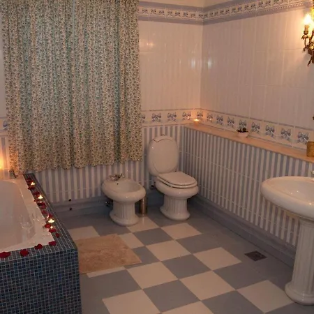 Casa Oasa - Boutique Rooms, Gourmet Pizza & Cocktail Bar Marezige