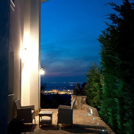 ベッド・アンド・ブレックファスト Casa Oasa Boutique Gourmet Pizza Pool Near Koper