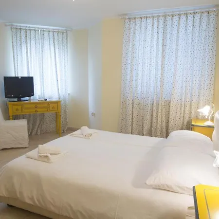 Casa Oasa - Boutique Rooms, Gourmet Pizza & Cocktail Bar 4*