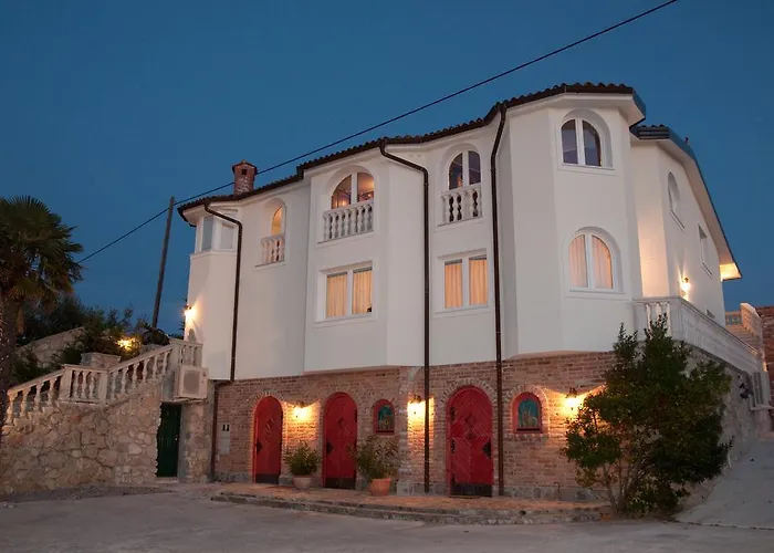 Casa Oasa Boutique Gourmet Pizza Pool Near Koper